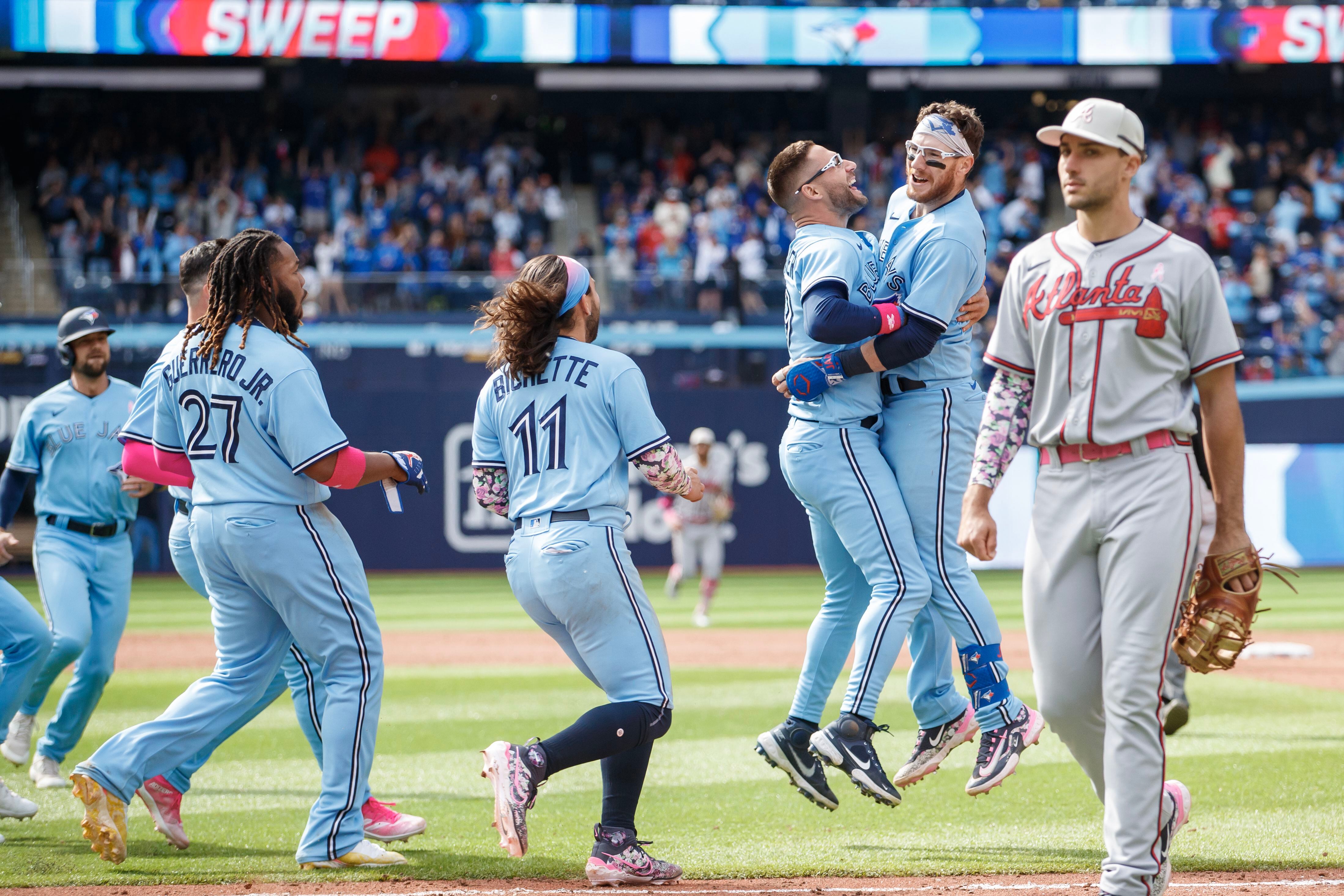 Danny Jansen delivers Blue Jays a walkoff win to complete sweep of Braves -  The Boston Globe