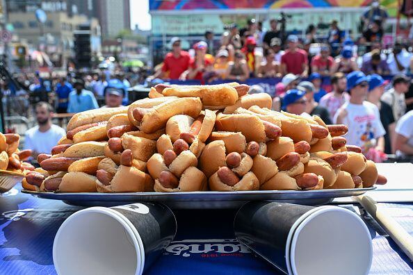 Tom Brady inspires hot dog-eating champion Joey Chestnut to keep competing