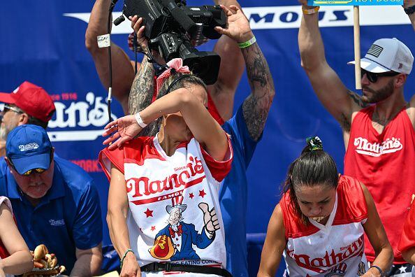 Tom Brady inspires hot dog-eating champion Joey Chestnut to keep