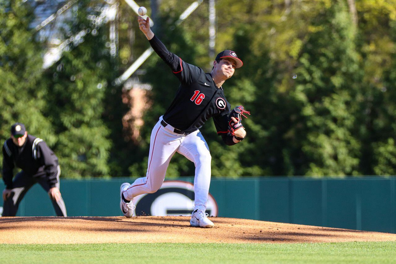 Eagles Completes the Sweep of No. 3 UGA - Georgia Southern University  Athletics